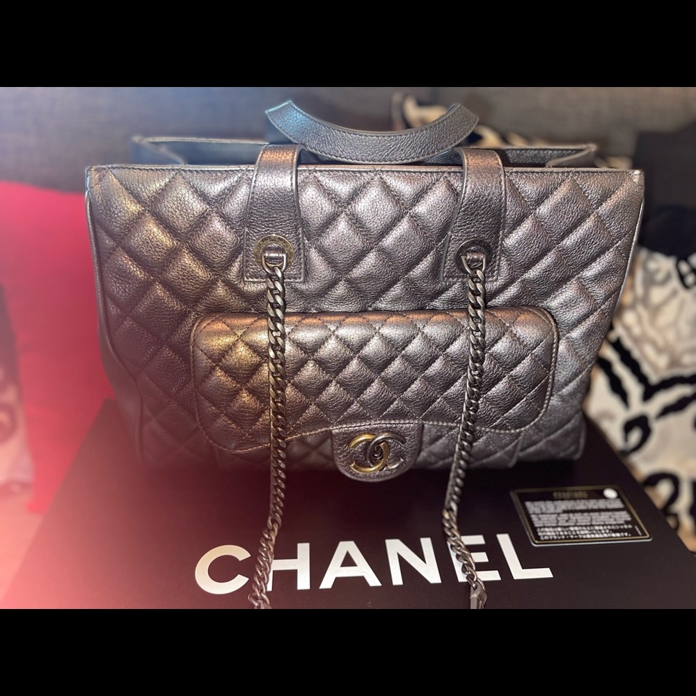 Chanel Purse - Picture 3 of 8